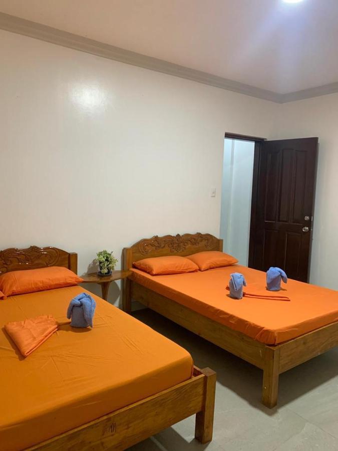 Soul Travellers Dagatan Castle Hotel Badian Buitenkant foto